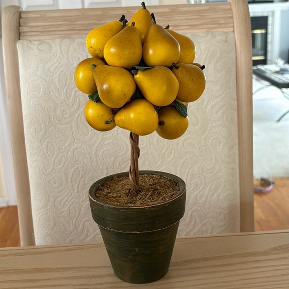 Colorful pear tree decor - Picture 1 of 5